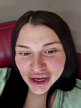 غرفة دردشة Alice_9 المباشرة