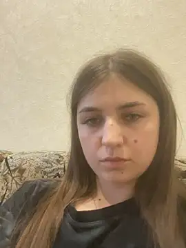 Anit_ti Adlı Modelin Canlı Sohbet Odası