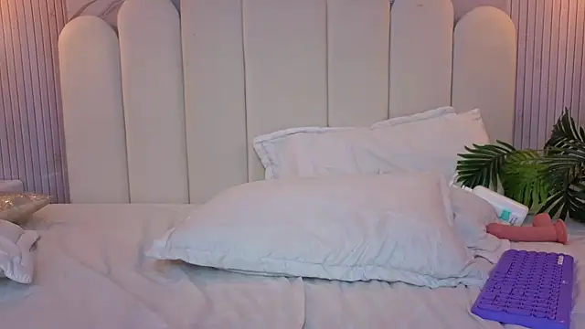 hinnata_sweet Adlı Modelin Canlı Sohbet Odası