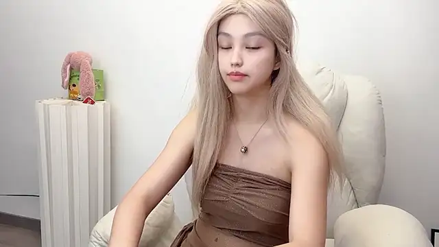 jiangjiang2005 Adlı Modelin Canlı Sohbet Odası