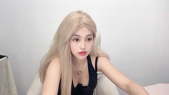 jiangjiang2005 Adlı Modelin Canlı Sohbet Odası