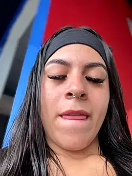 Eveliin__ Live Chatraum