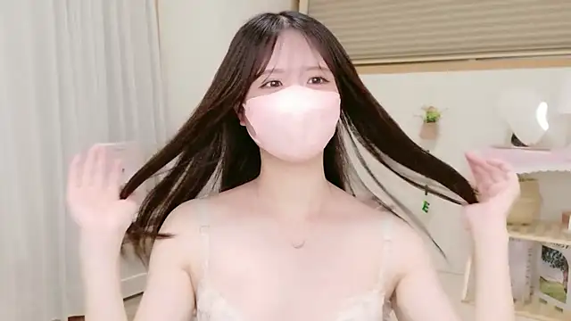 Živá chatovací místnost Yuinyaaa