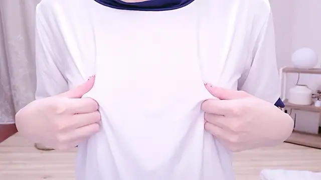 Yuinyaaaのライブセックスカメラシ  ョー