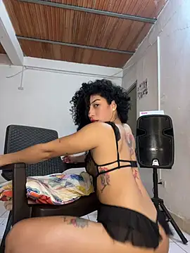 Miily_0 XXX чат на живо