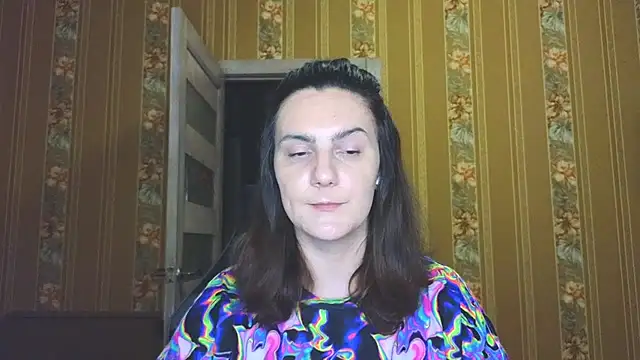 חדר צ'אט בשידור חי של warm_pearl