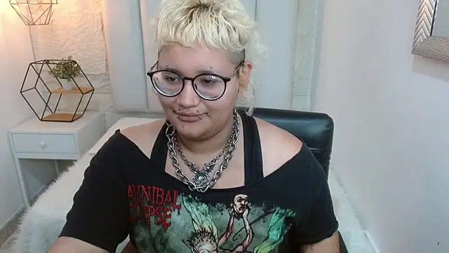 Echypyon_ Live Chatrum