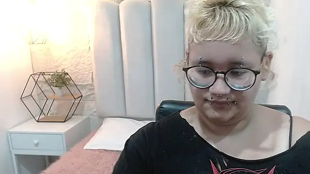 Echypyon_ Live Chatraum