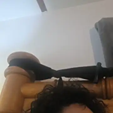 חדר צ'אט בשידור חי של dreatrev