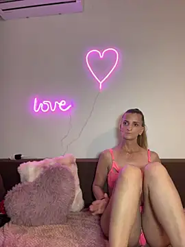 חדר צ'אט בשידור חי של Sabrinedivinee