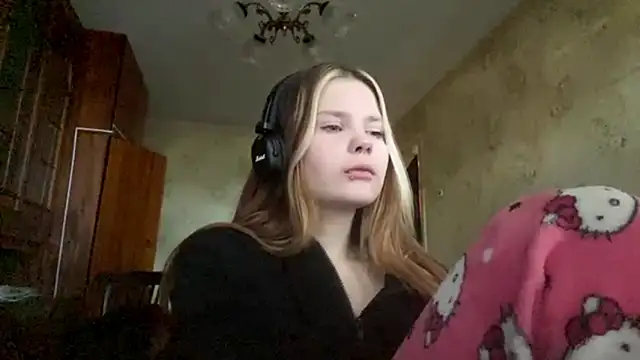 SusanaLeichty Adlı Modelin Canlı Sohbet Odası