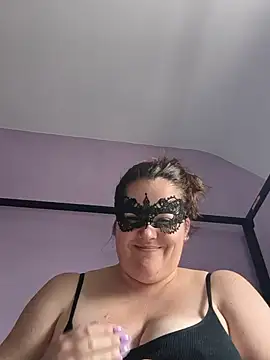 ห้องแชทสดของ Curvy_Northern_Pixie