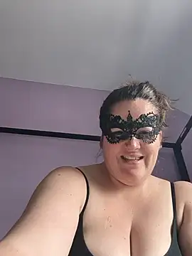 Curvy_Northern_Pixie Adlı Modelin Canlı Sohbet Odası
