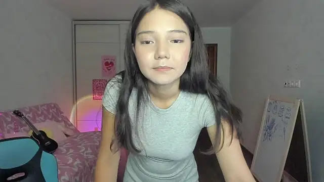 milana_martttのライブセックスカメラショー