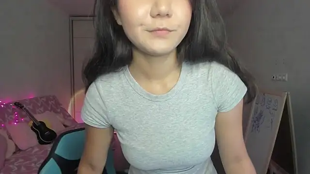 milana_marttt's Live Chat Room