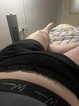 ห้องแชทสดของ Curvy-CallieXX