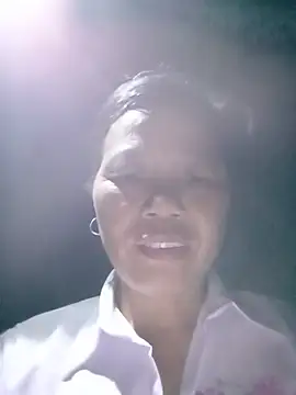 Phòng Chat Trực Tiếp Elfledaa