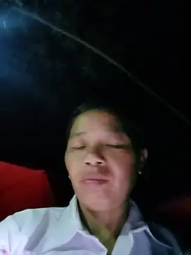 Elfledaa Live chatroom