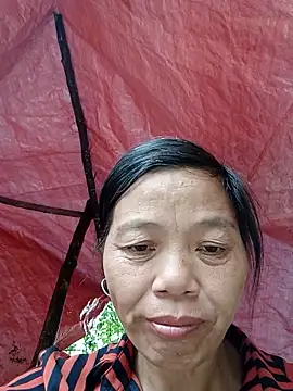 Elfledaa Cameră chat live