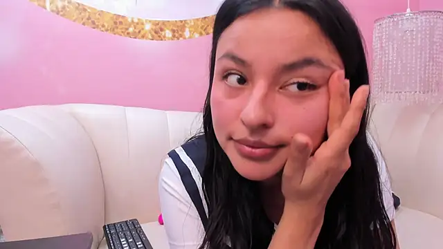 Živá chatovací místnost AuroraGreyy