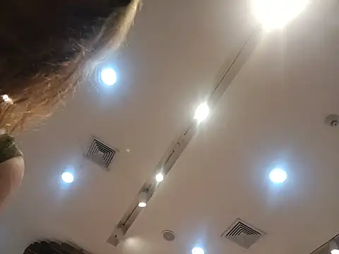 karenarangoのライブチャットルーム