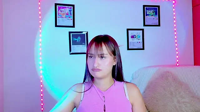Sala de chat en directo de Natha_Ramirez