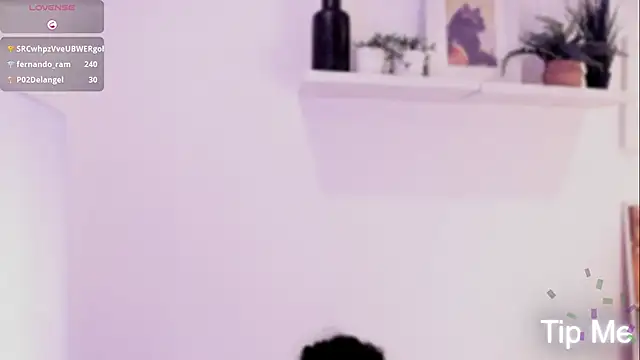Frrancesca_ – Naživo chatovacia miestnosť