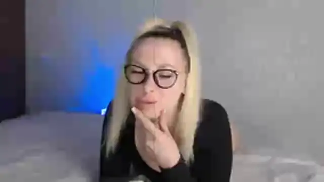 חדר צ'אט בשידור חי של _Leslyy_Feet_00