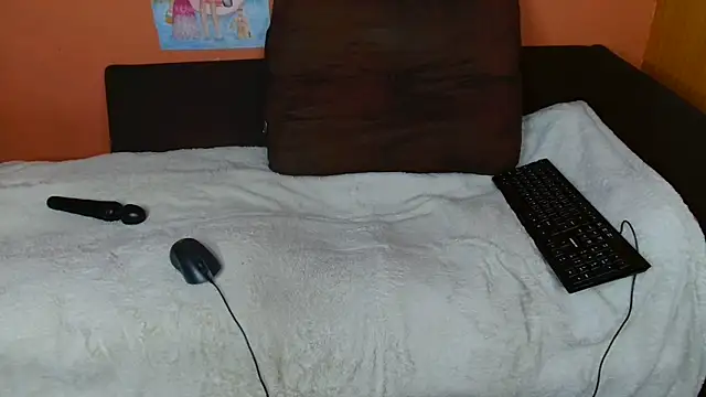 Tiny_Latifah чат на живо