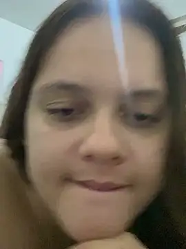Laryssinha_69's Live Chat Room