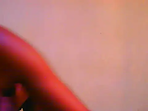 prettysuri22 élő chatszobája