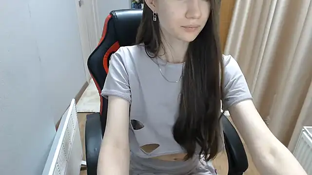 Živá chatovací místnost DollAshley