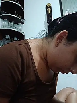 Chat ao vivo de Ann_Houston_