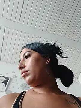 Sala de chat en directo de Ann_Houston_