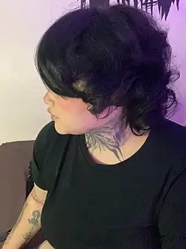 abbyhilton_ss Adlı Modelin Canlı Sohbet Odası