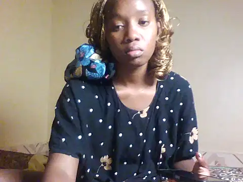 Chat soba uživo modela Dimples_doll