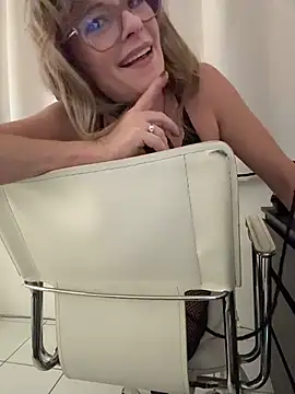 MommyRubi Cameră chat live
