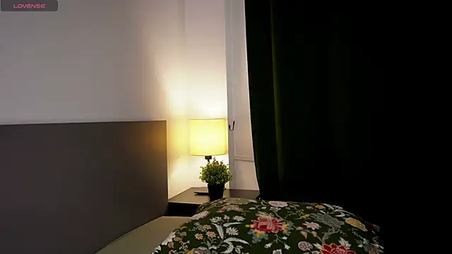 Živá chatovací místnost jasminee_rosee_
