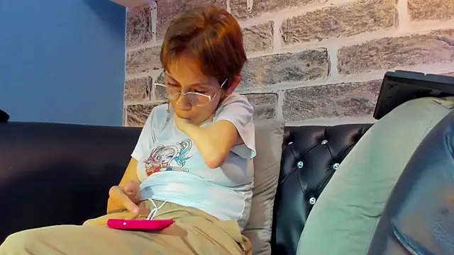 غرفة دردشة Madame_mature1 المباشرة