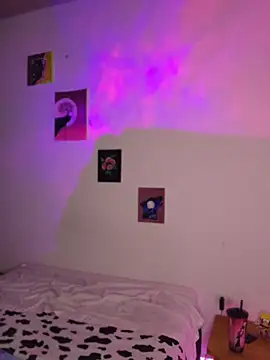Živá chatovací místnost Medusa_Hot69
