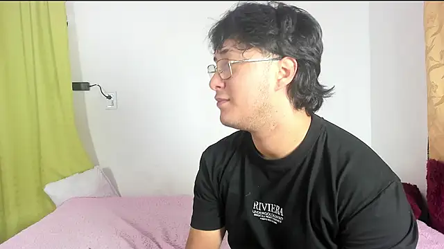 חדר צ'אט בשידור חי של michdan1