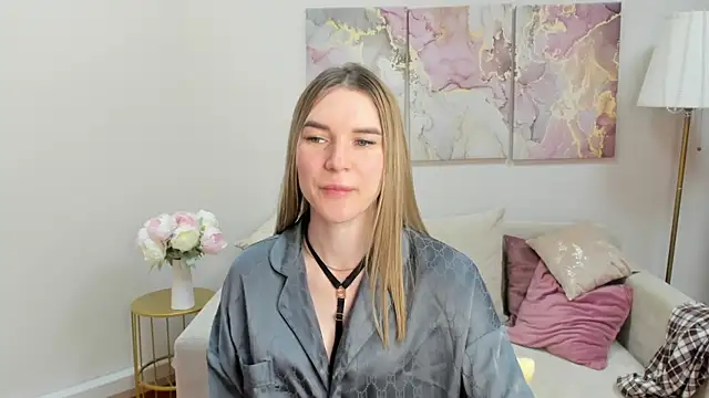 RoxyReignn Adlı Modelin Canlı Sohbet Odası