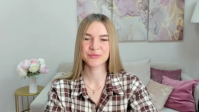 RoxyReignn's Live Chat Room