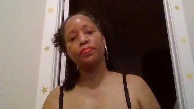 Pokój czatu na żywo – MsDeeLive