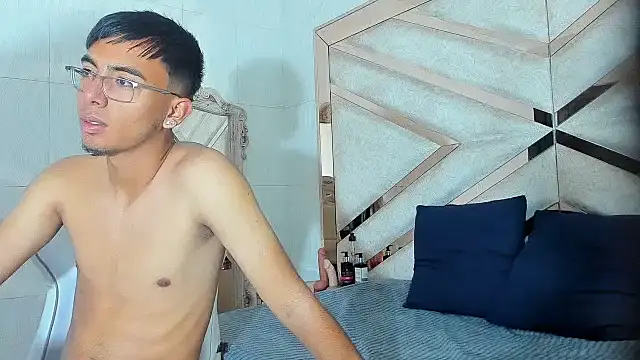 LoganNRose Cameră chat live