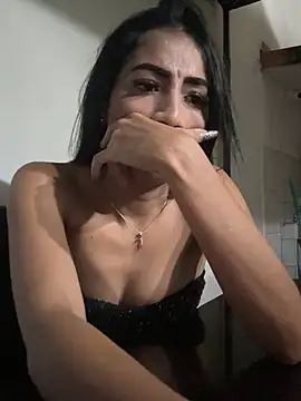 Naho_19 লাইভ চ্যাট রুম
