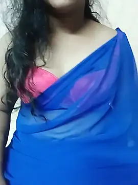 Sala de chat ao vivo de roopa__