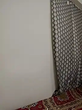 Jaya_5 Adlı Modelin Canlı Sohbet Odası