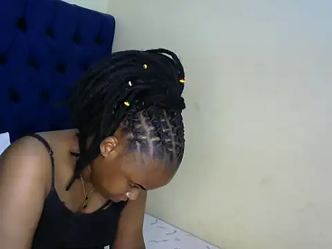 Živá chatovací místnost Shakirababe1