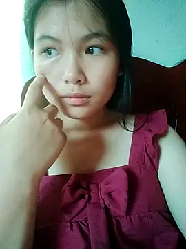 Giee00 লাইভ চ্যাট রুম